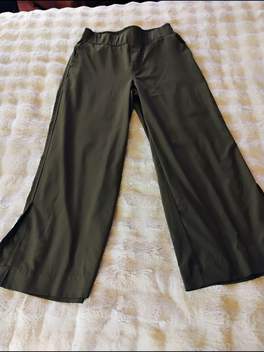 Old Navy Olive Wide-Leg Women's Pants